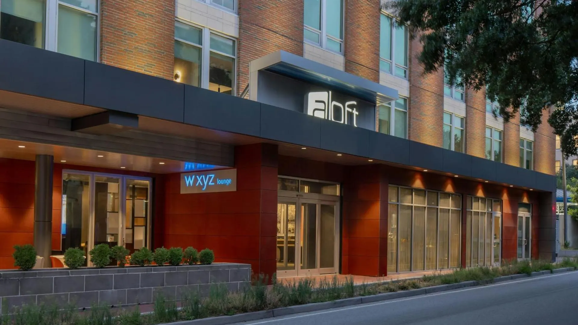 Aloft Savannah Downtown Historic District